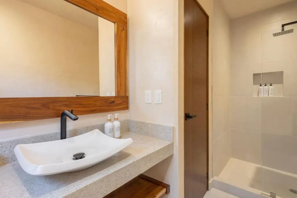 Brand New Lux 4 Bed Villa 2 Pools! Tulum 0*,  Mexiko
