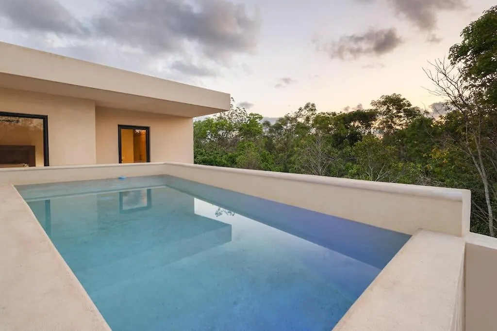 Brand New Lux 4 Bed Villa 2 Pools! Tulum Mexiko
