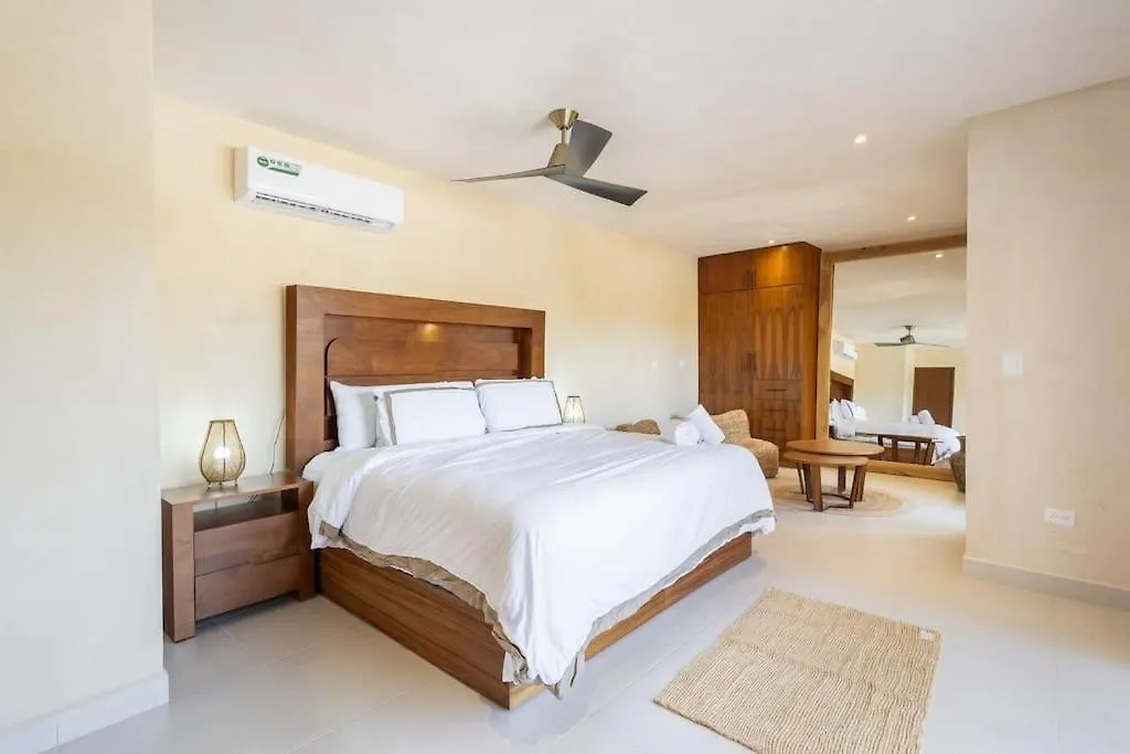Brand New Lux 4 Bed Villa 2 Pools! Tulum Apartmán